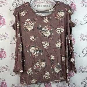 A&i long sleeve cut outs on arms flowers Floral Print Women's Top